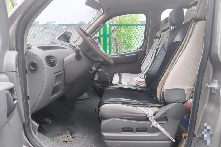 Used SAIC MAXUS Xintu V80 2014 2.5T Aoyuntong Short Wheelbase Low Roof Left Front Seat