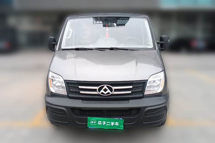 Used SAIC MAXUS Xintu V80 2014 2.5T Aoyuntong Short Wheelbase Low Roof Front