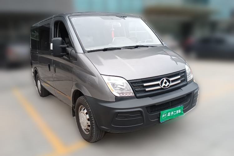 Used SAIC MAXUS Xintu V80 2014 2.5T Aoyuntong Short Wheelbase Low Roof Front Right 45 Deg