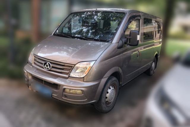 Used SAIC MAXUS Xintu V80 2014 2.5T Aoyuntong Short Wheelbase Low Roof