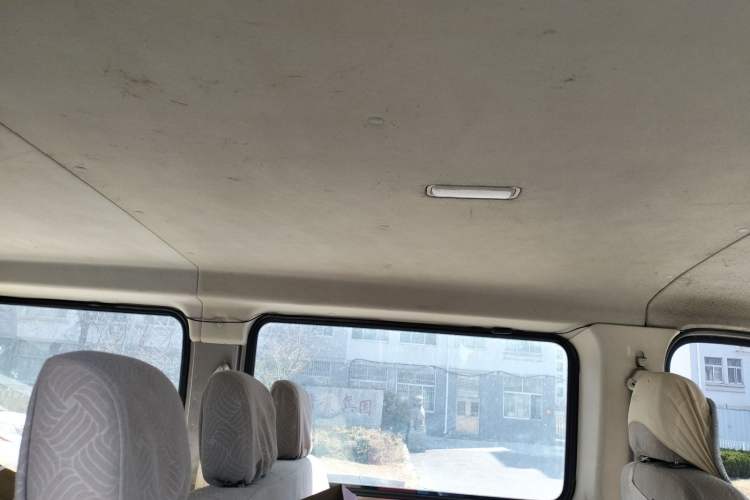 Used SAIC MAXUS Xintu V80 2014 2.5T Aoyuntong Short Wheelbase Low Roof Headliner