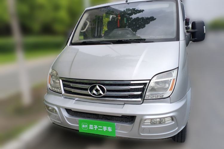 Used SAIC MAXUS Xintu V80 2014 2.5T Aoyuntong Short Wheelbase Low Roof Front