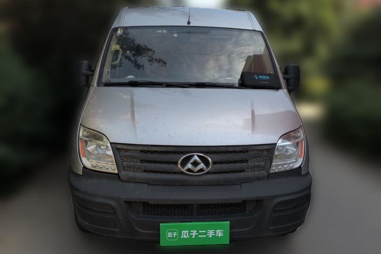 Used SAIC MAXUS Xintu V80 2014 2.5T Aotuntong Long Wheelbase Mid-Roof Model Front