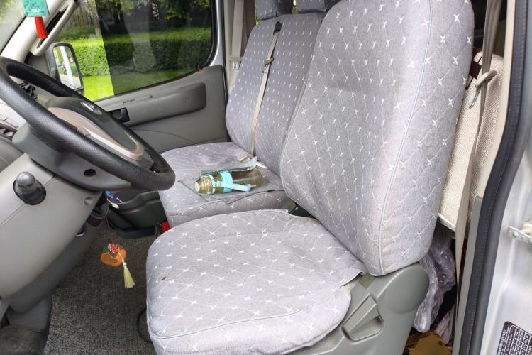 Used SAIC MAXUS Xintu V80 2014 2.5T Aoyuntong Short Wheelbase Low Roof Left Rear Seat