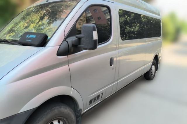 Used SAIC MAXUS Xintu V80 2014 2.5T Aotuntong Long Wheelbase Mid-Roof Model
