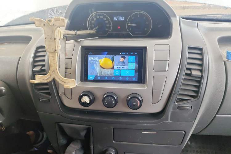Used SAIC MAXUS Xintu V80  Audio And AC Panel