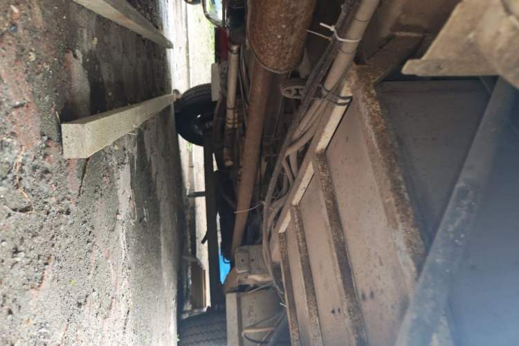 Used SAIC MAXUS Xintu V80  Chassis Front Left