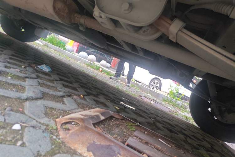 Used SAIC MAXUS Xintu V80 2014 2.5T Aotuntong Short Wheelbase Mid-Roof Model Chassis Rear Left