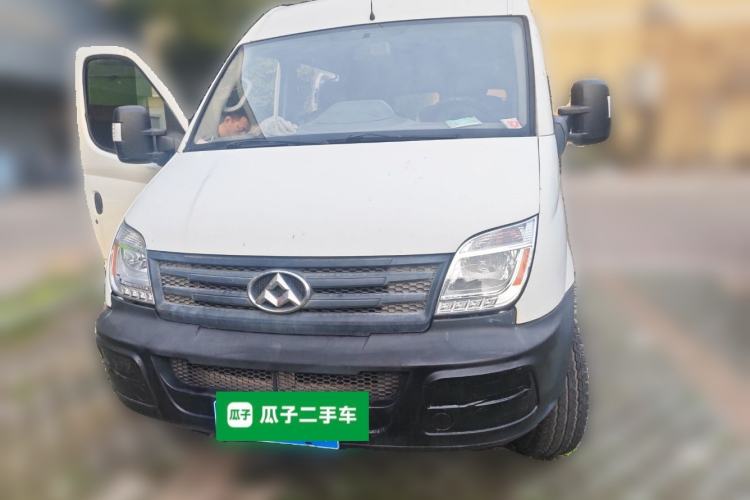 Used SAIC MAXUS Xintu V80 2014 2.5T Aotuntong Short Wheelbase Mid-Roof Model Front
