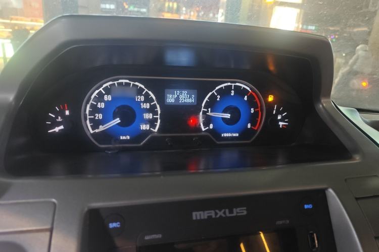 Used SAIC MAXUS Xintu V80 2014 2.5T Aotuntong Long Wheelbase Mid-Roof Model Instrument Cluster