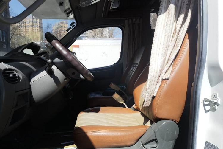 Used SAIC MAXUS Xintu V80  Left Front Seat