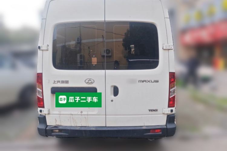 Used SAIC MAXUS Xintu V80 2014 2.5T Aotuntong Short Wheelbase Mid-Roof Model Rear