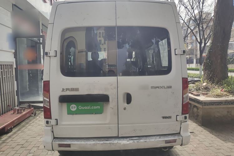 Used SAIC MAXUS Xintu V80 2014 2.5T Aotuntong Short Wheelbase Mid-Roof Model Rear
