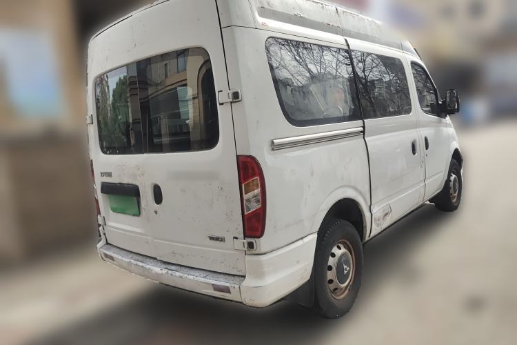 Used SAIC MAXUS Xintu V80 2014 2.5T Aotuntong Short Wheelbase Mid-Roof Model Rear Right 45 Deg