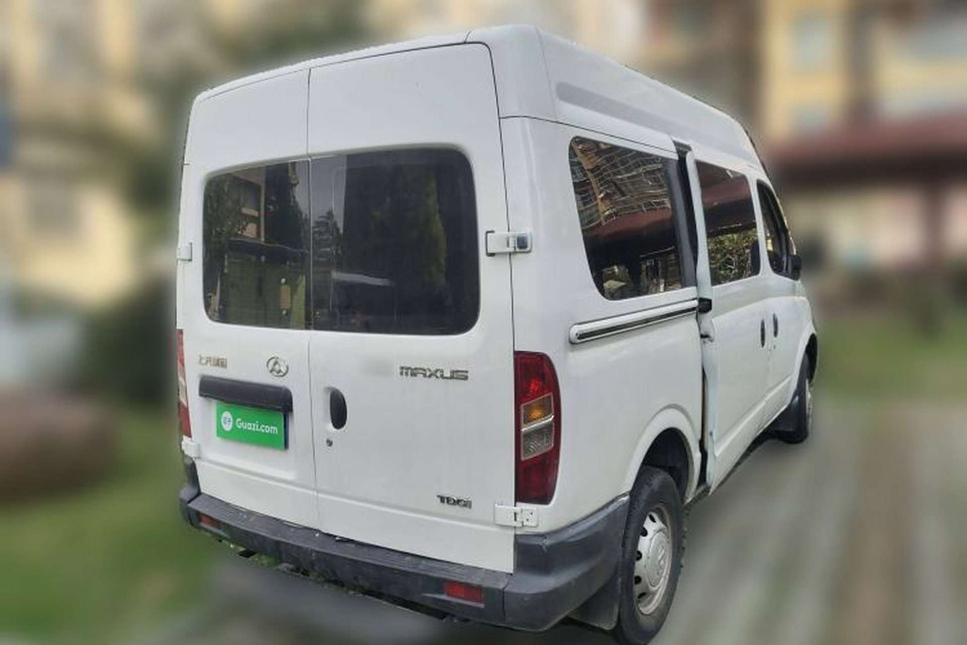 Used SAIC MAXUS Xintu V80 2014 2.5T Aotuntong Short Wheelbase Mid-Roof Model Rear Right 45 Deg