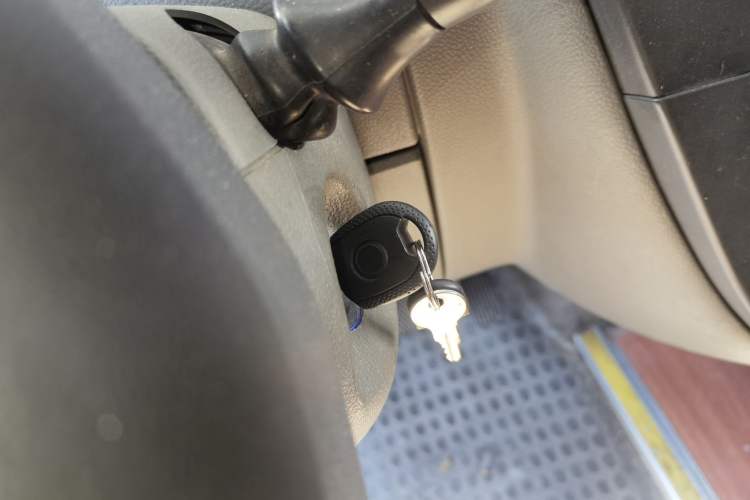 Used SAIC MAXUS Xintu V80  Vehicle Key