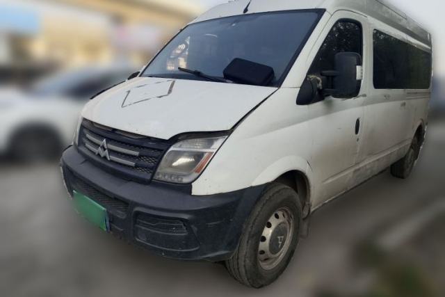 Ojetý SAIC MAXUS Xintu V80 2014 2.5T Aotuntong Long Wheelbase Mid-Roof Model