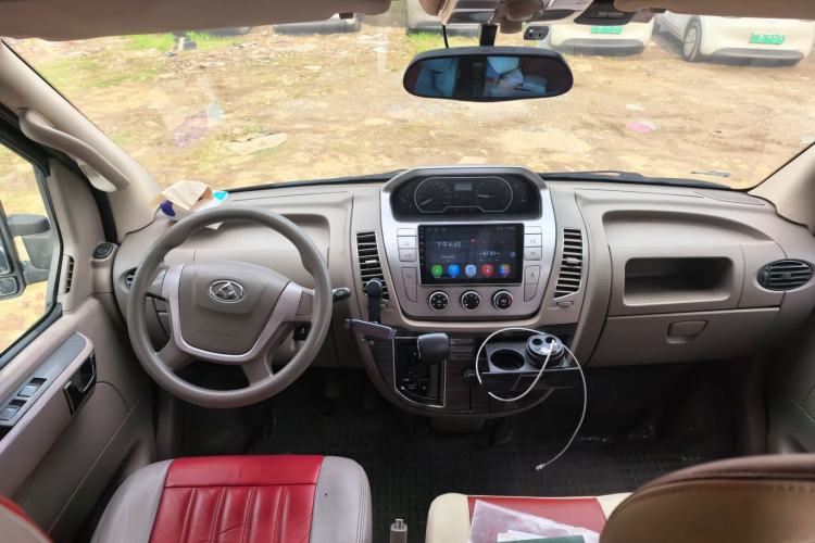 Used SAIC MAXUS Xintu V80  Center Console