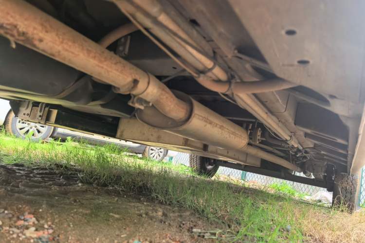 Used SAIC MAXUS Xintu V80  Chassis Front Left