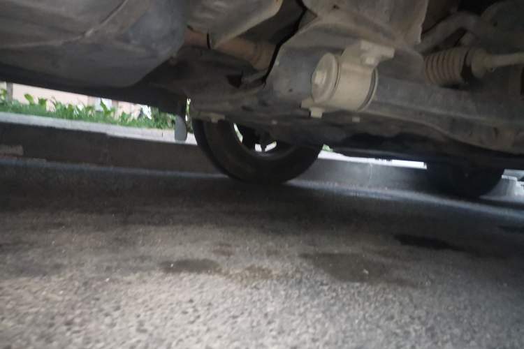 Used SAIC MAXUS Xintu V80  Chassis Front Right
