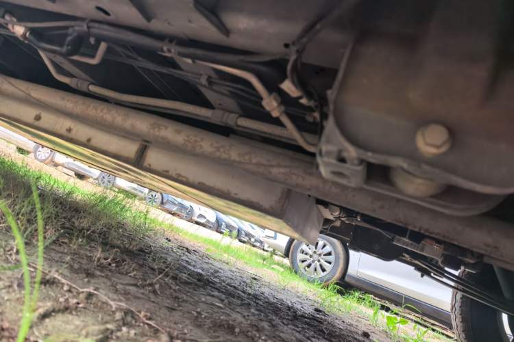 Used SAIC MAXUS Xintu V80  Chassis Rear Left