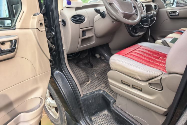 Used SAIC MAXUS Xintu V80  Driver Seat