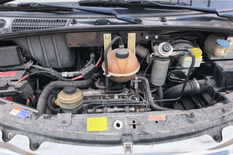 Used SAIC MAXUS Xintu V80  Engine Bay