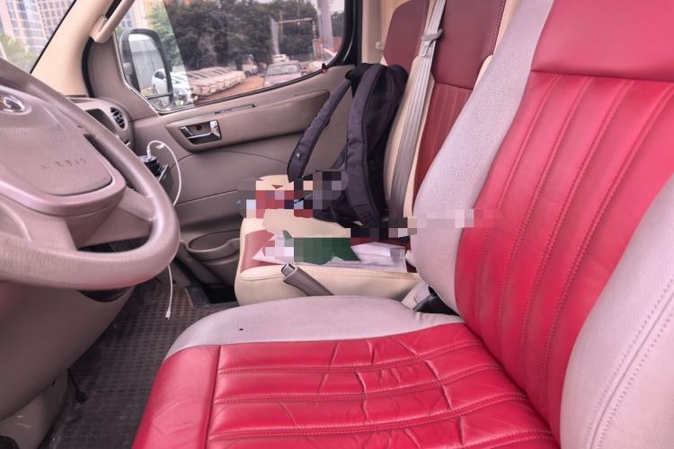 Used SAIC MAXUS Xintu V80  Left Front Seat