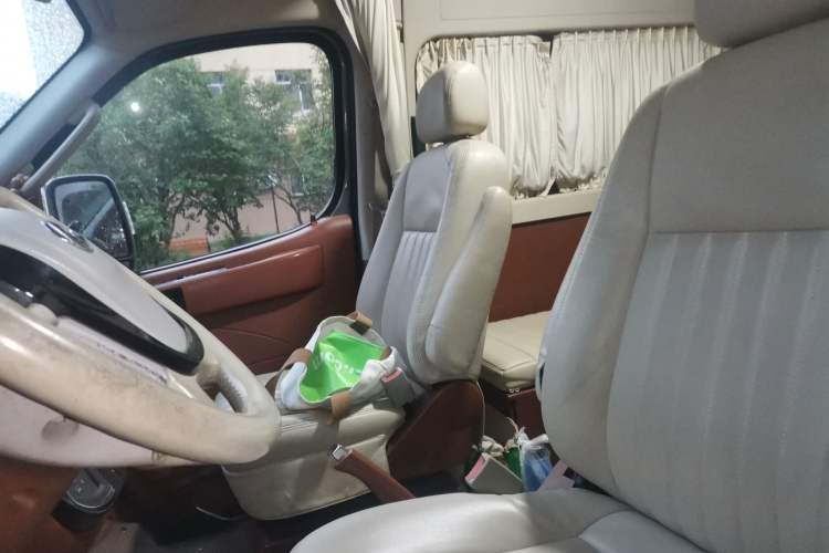 Used SAIC MAXUS Xintu V80  Left Front Seat