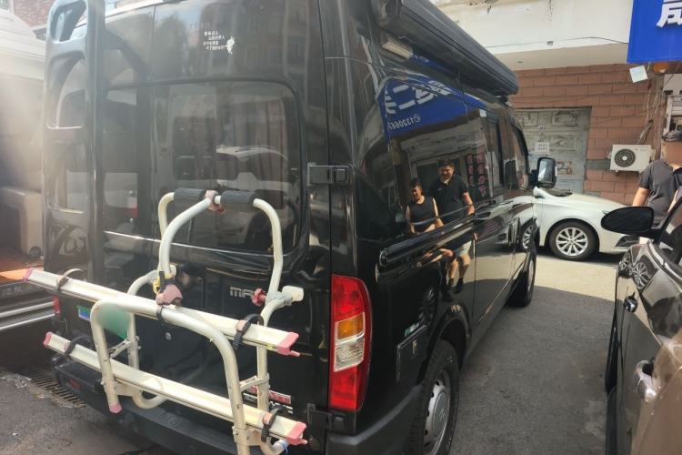 Used SAIC MAXUS Xintu V80 2015 2.5T Manual Aoyuntong Version Short Wheelbase Low Roof Rear Right 45 Deg
