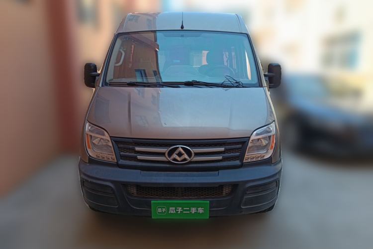 Used SAIC MAXUS Xintu V80 2015 2.5T AMT Aoyuntong Edition Short Wheelbase Mid-Height Front