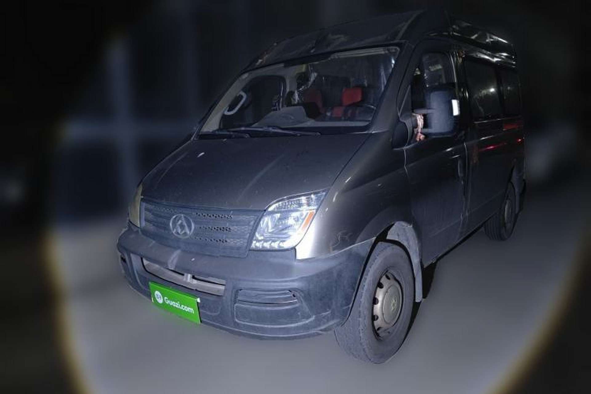 Used SAIC MAXUS Xintu V80 2015 2.5T Manual Aoyuntong Version Short Wheelbase Mid-Roof Front Left 45 Deg