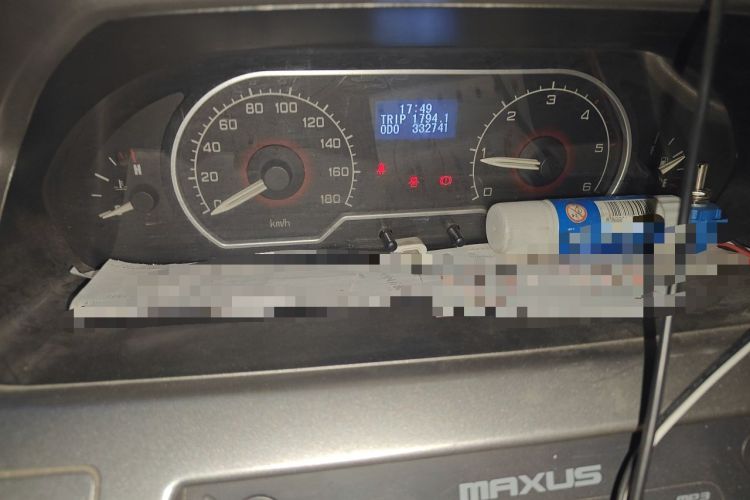 Used SAIC MAXUS Xintu V80 2015 2.5T Manual Aoyuntong Version Short Wheelbase Mid-Roof Instrument Cluster
