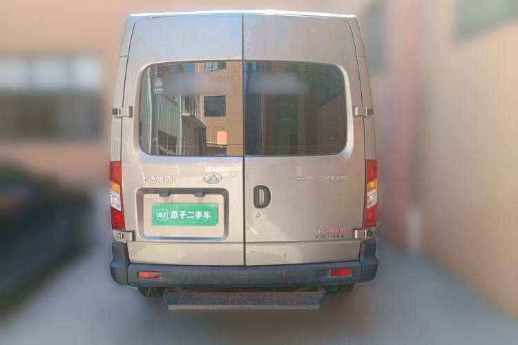 Used SAIC MAXUS Xintu V80 2015 2.5T AMT Aoyuntong Edition Short Wheelbase Mid-Height Rear