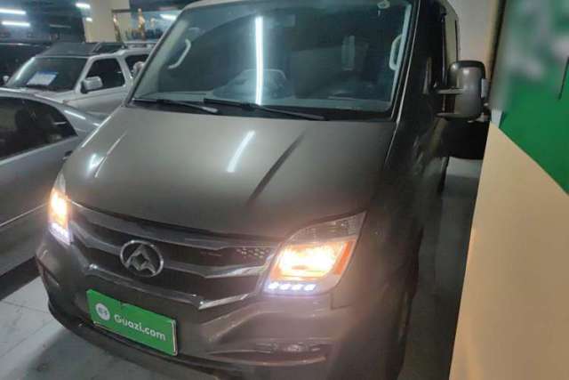 Used SAIC MAXUS Xintu V80 2015 2.5T Manual Zunjie Edition Short Wheelbase Low Roof
