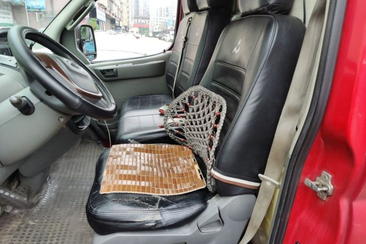 Used SAIC MAXUS Xintu V80 2015 2.5T Business Edition Short Wheelbase Mid-Roof Left Rear Seat