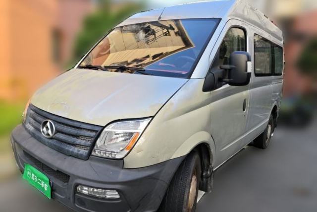 Used SAIC MAXUS Xintu V80 2015 2.5T Manual Aoyuntong Version Short Wheelbase Mid-Roof