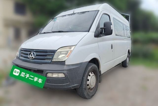 Used SAIC MAXUS Xintu V80 2015 2.5T Manual Aoyuntong Version Long Wheelbase Mid-Height Roof