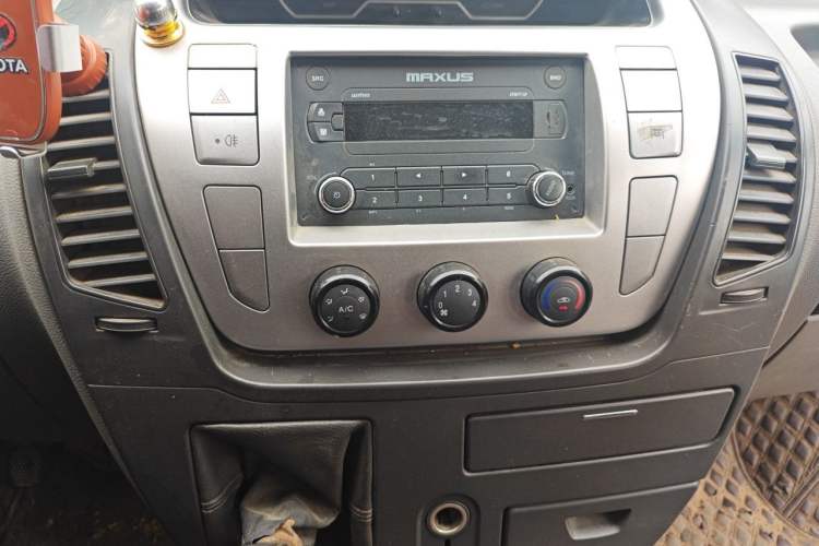 Used SAIC MAXUS Xintu V80  Audio And AC Panel