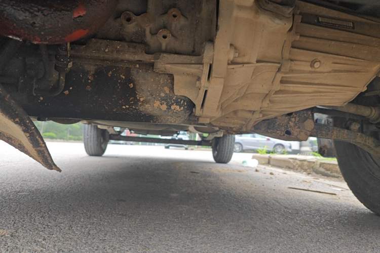 Used SAIC MAXUS Xintu V80  Chassis Front
