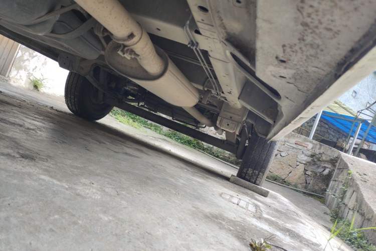 Used SAIC MAXUS Xintu V80  Chassis Front Left