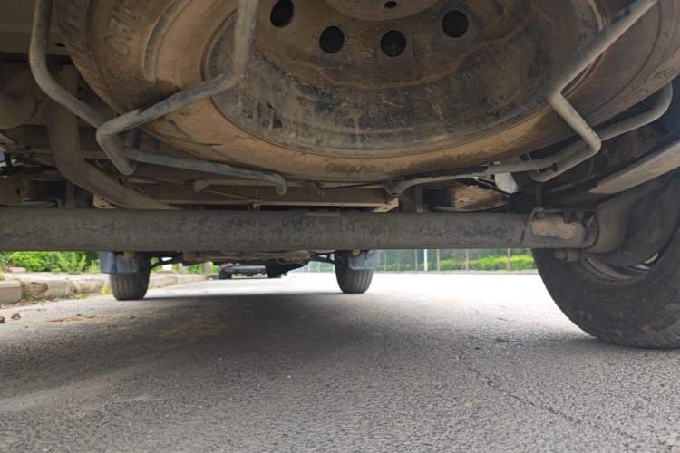 Used SAIC MAXUS Xintu V80  Chassis Rear