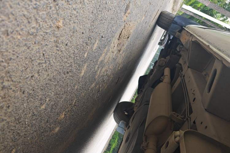 Used SAIC MAXUS Xintu V80  Chassis Rear Left