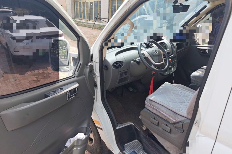 Used SAIC MAXUS Xintu V80  Driver Seat