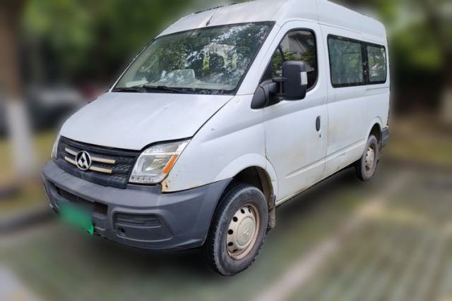 Used SAIC MAXUS Xintu V80 2015 2.5T Manual Aoyuntong Version Short Wheelbase Mid-Roof