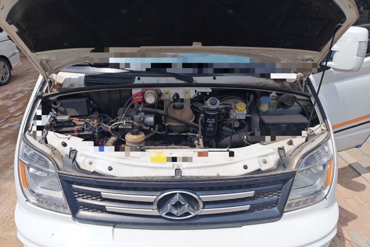 Used SAIC MAXUS Xintu V80  Engine Bay