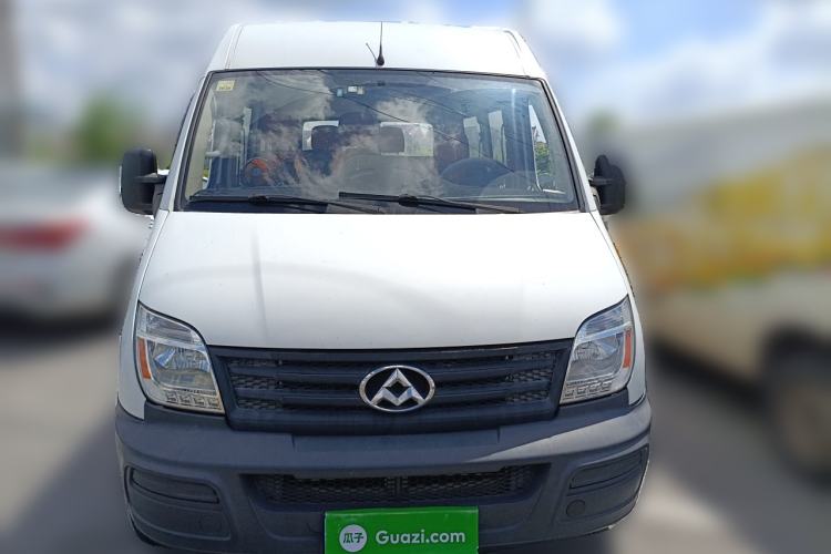 Used SAIC MAXUS Xintu V80 2015 2.5T Manual Aoyuntong Version Short Wheelbase Mid-Roof Front
