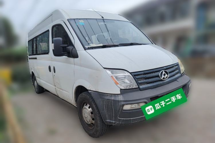 Used SAIC MAXUS Xintu V80 2015 2.5T Manual Aoyuntong Version Long Wheelbase Mid-Height Roof Front Right 45 Deg