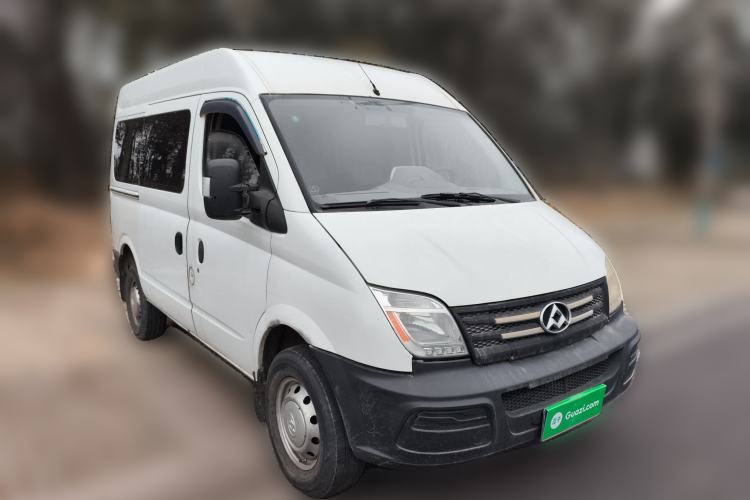 Used SAIC MAXUS Xintu V80 2015 2.5T Manual Aoyuntong Version Short Wheelbase Mid-Roof Front Right 45 Deg