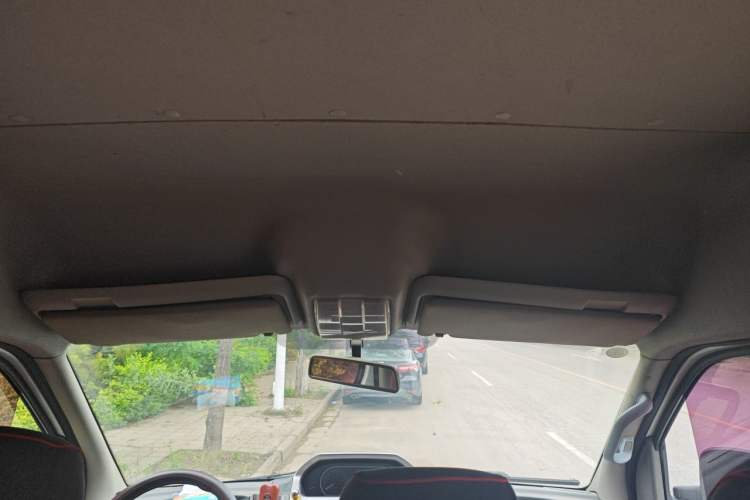 Used SAIC MAXUS Xintu V80  Headliner